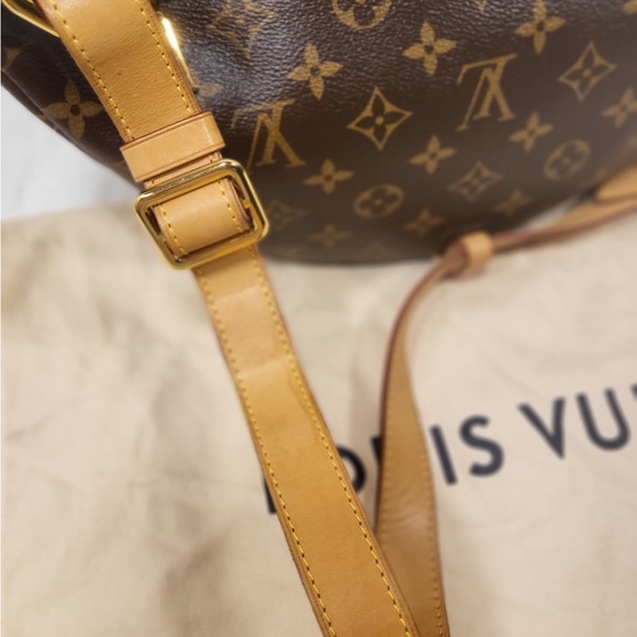 Louis Vuitton monogram bum bag - Picture 10 of 16